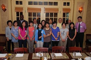 2009 어번대학교 사대 학장님과 상담학과 교수님들과 함께 이미지