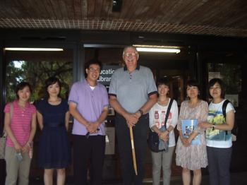 2009 플로리다대학교 상담학과 교수님이신 Dr. Daniels와 함께 이미지